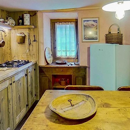 Villa Ca' Scocc, antica casa di montagna in Valsesia Mollia Esterno foto