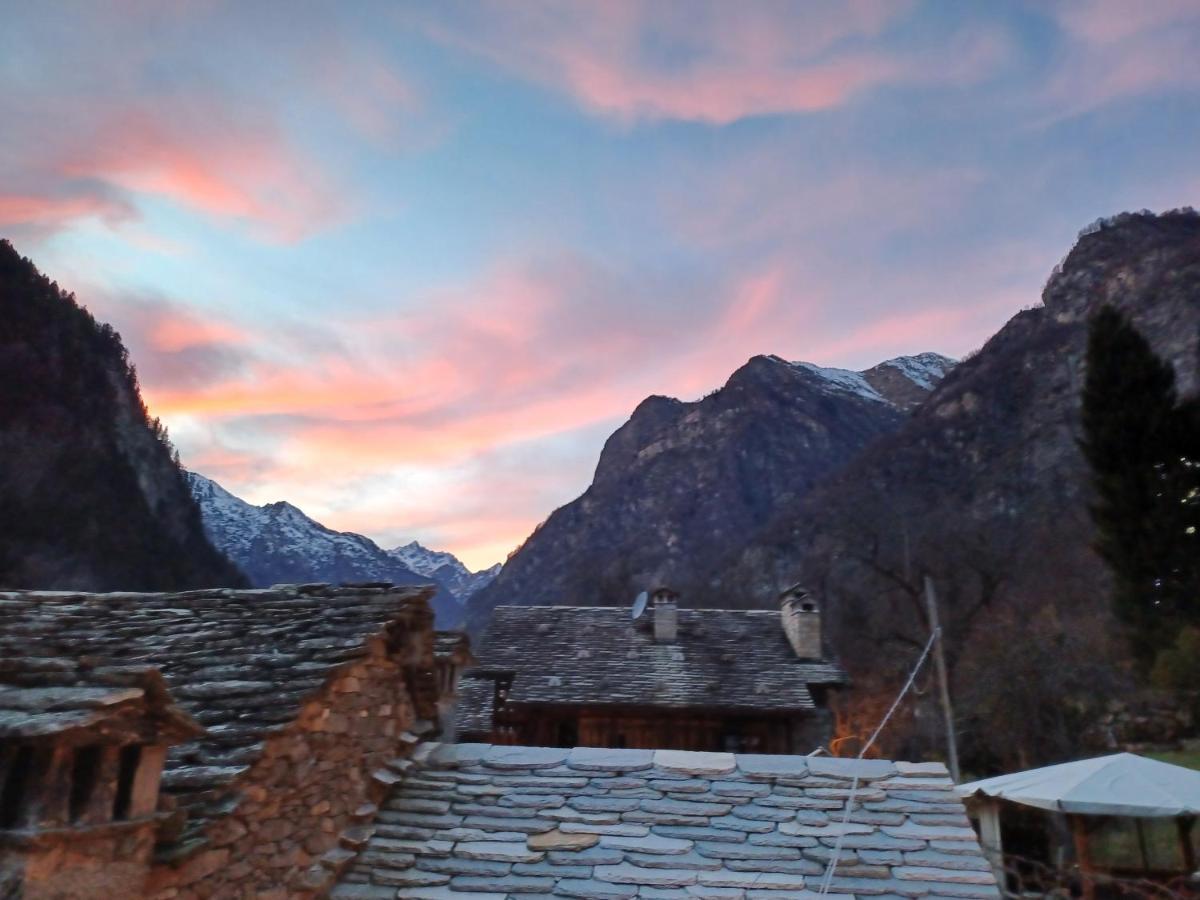 Villa Ca' Scocc, antica casa di montagna in Valsesia Mollia Esterno foto